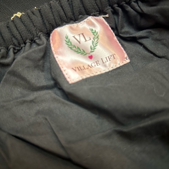 Village Lift Goddess dress - Picture 14 of 16